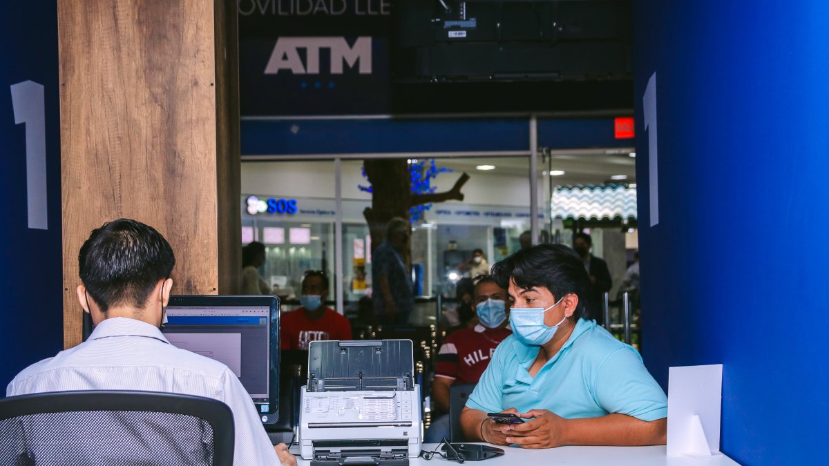 Una de las oficinas de la ATM donde se pueden pagar las multas de tránsito.