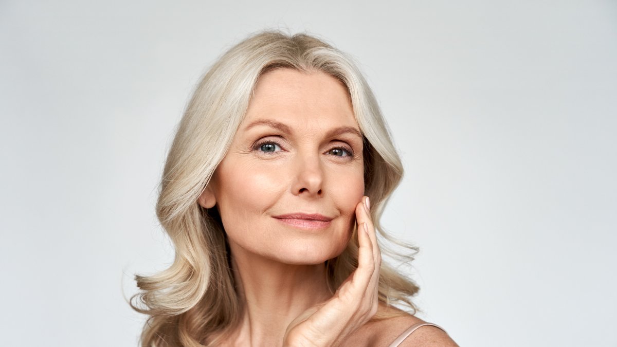 Muchas mujeres ya no desean esconder las canas.