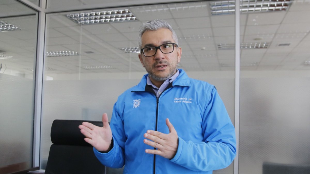 Perfil. Miguel Moreira es neumólogo especializado en trasplante de pulmón. Fue gerente encargado del hospital Carlos Andrade Marín.