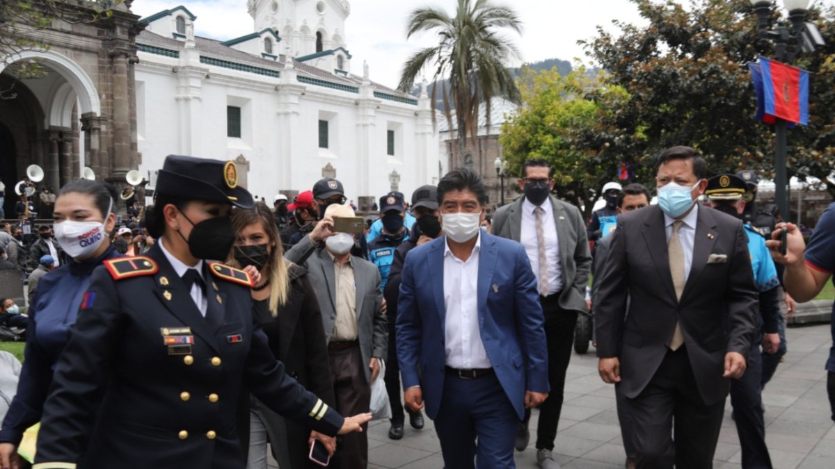 Agenda. Jorge Yunda recorrió el Centro Histórico ayer por la mañana.