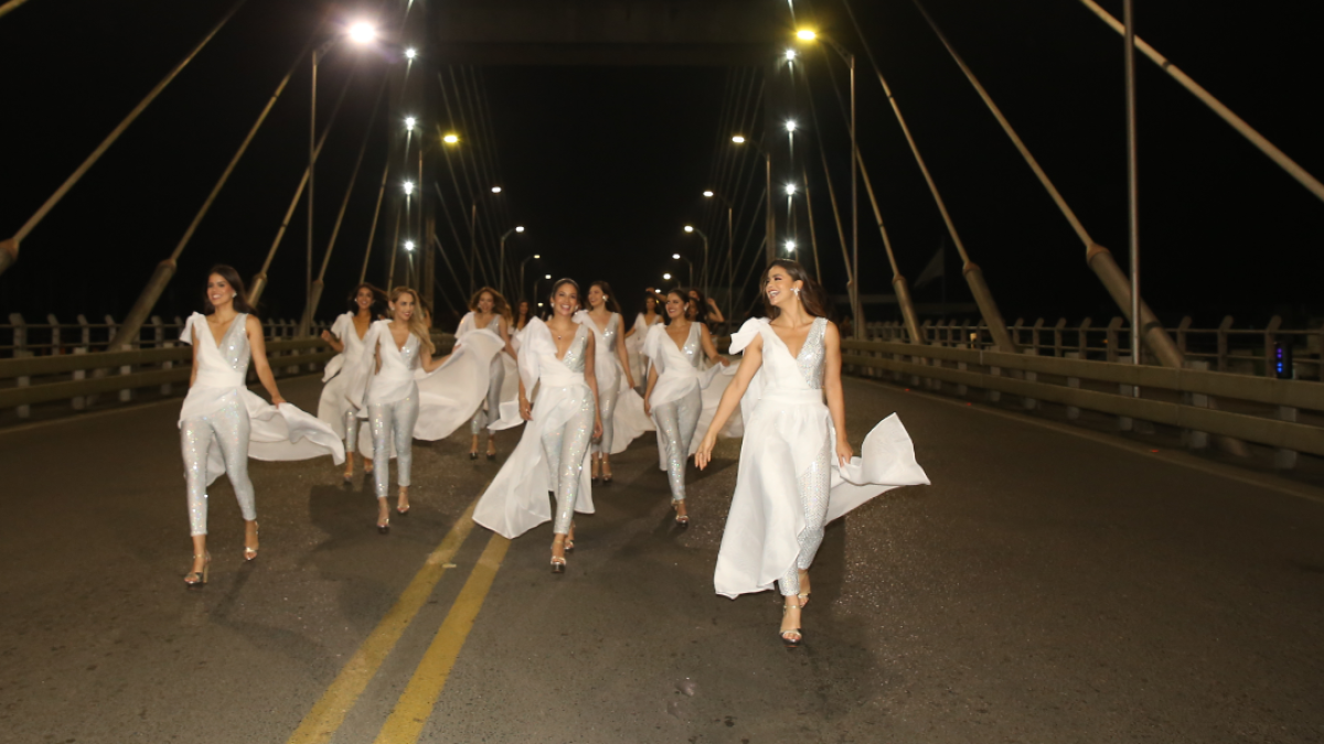Al igual que el traje del opening, el que las candidatas usarán para rendir homenaje a Quevedo es creación de Edison López.