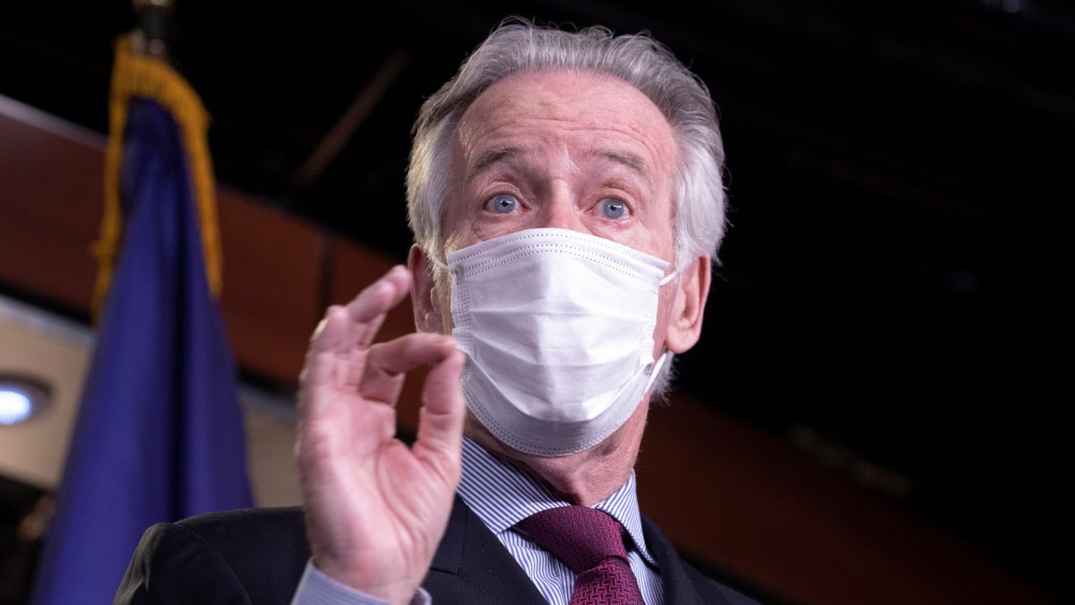 Richard Neal, representante demócrata por Massachusetts y presidente del comité de Medios y Arbitrios de la Cámara Baja del Parlamento estadounidense. EFE/ Michael Reynolds