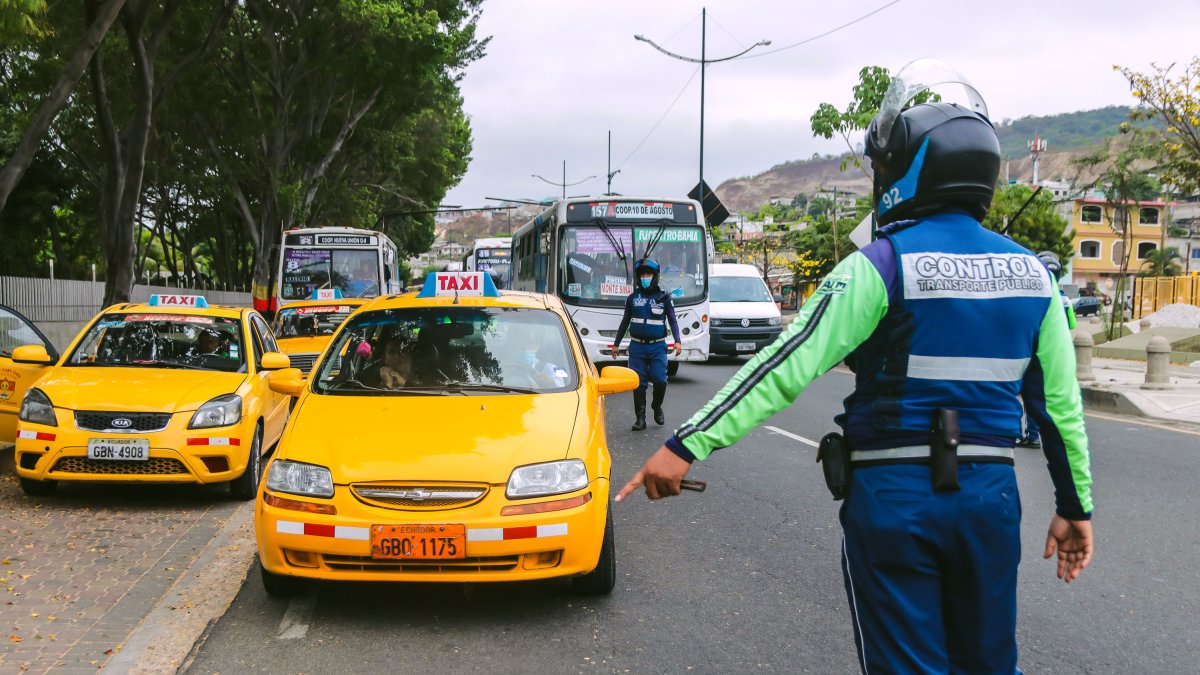 Hecho. El control se ejecutó en la avenida Barcelona, al sur de Guayaquil.