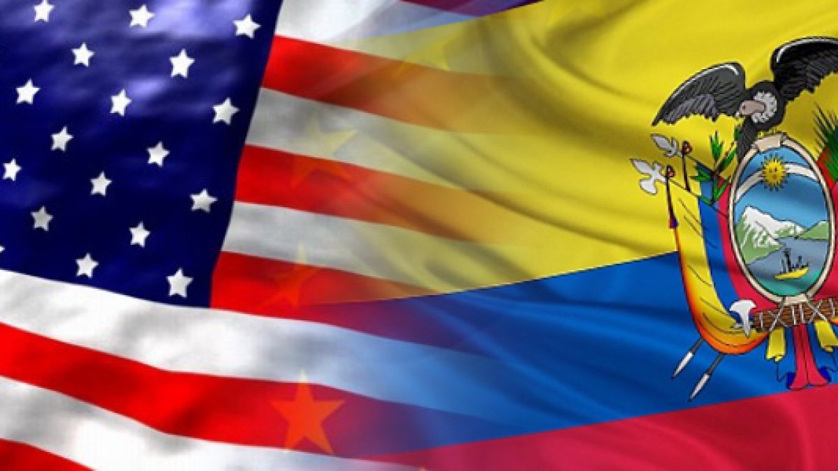 Durante la ceremonia de la firma del documento, en el Ministerio de Defensa en Quito, el almirante Faller enmarcó el memorando de entendimiento en los esfuerzos regionales para combatir el crimen transnacional.