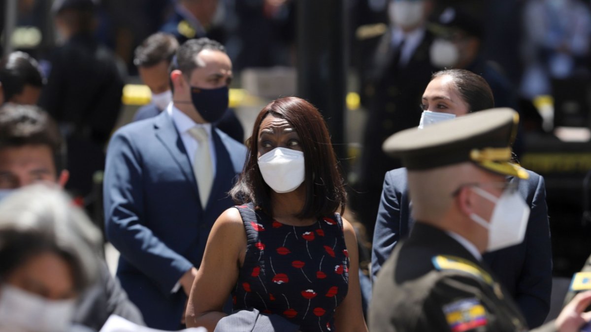 Reacciones. Mientras Montaño se aleja mostrando algunas discrepancias, Taiano asegura que con el Gobierno “vendrán cosas buenas para el país”.