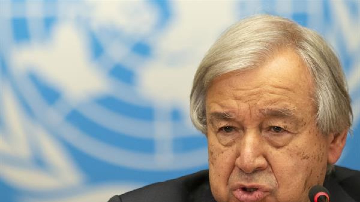 El secretario general de la ONU, Antonio Guterres, habla con los medios de comunicación en una conferencia de prensa.