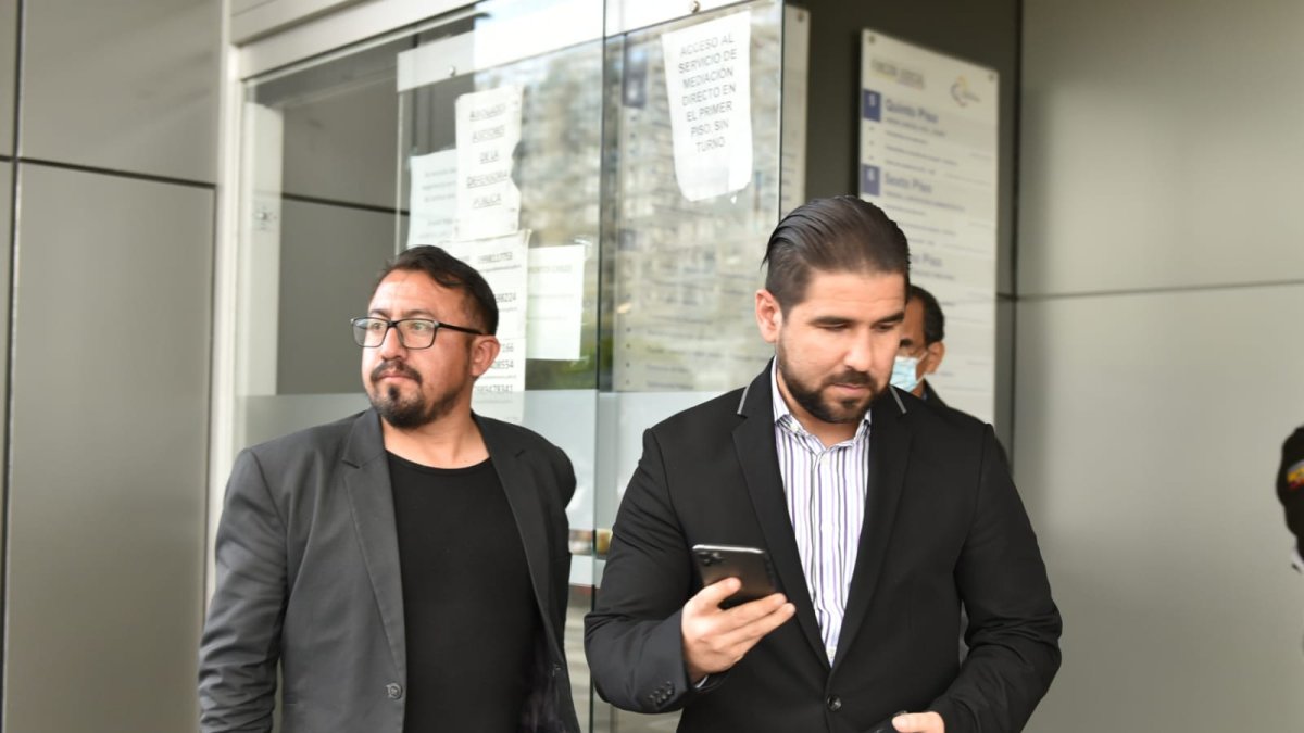 Quito. Dalo Bucaram (derecha) asistió este miércoles 15 de septiembre a la audiencia de su padre y hermano.