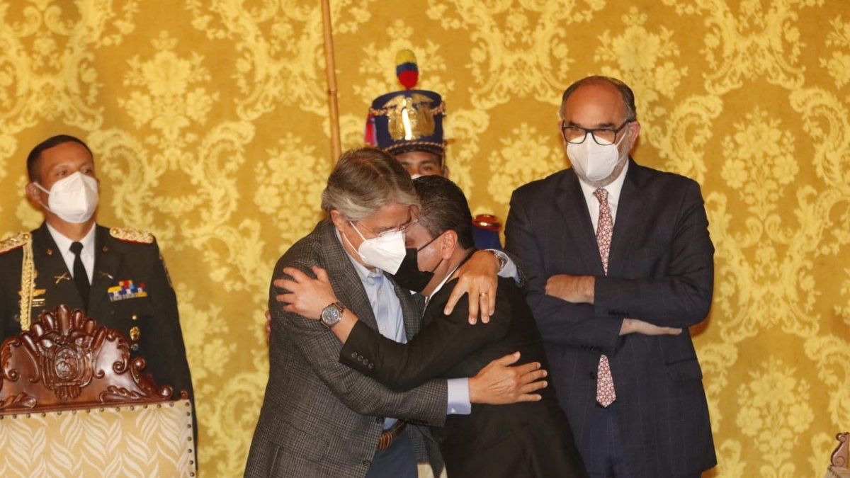 Guillermo Lasso dijo en el anuncio: 