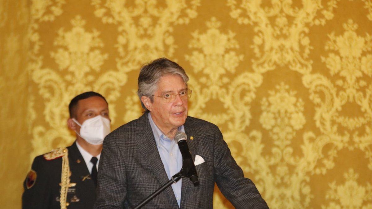 El mandatario posesionó a nuevos ministros, gobernadores y otros funcionarios de su Gobierno.