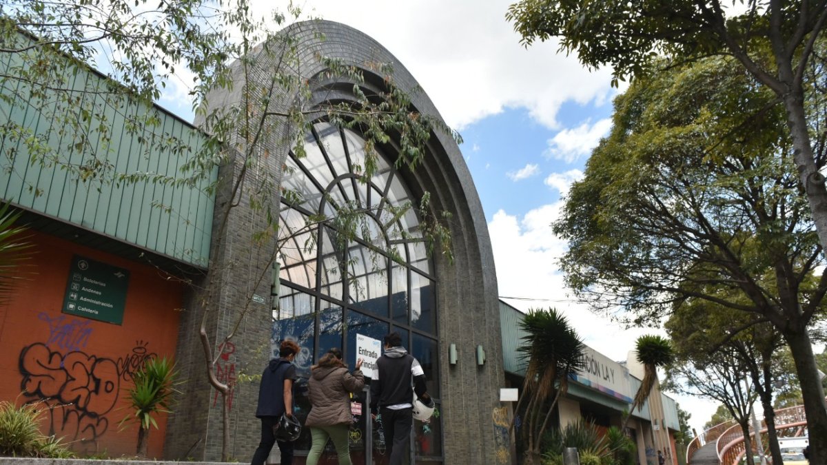Abandono. En la antigua estación se evidencia el descuido del predio.