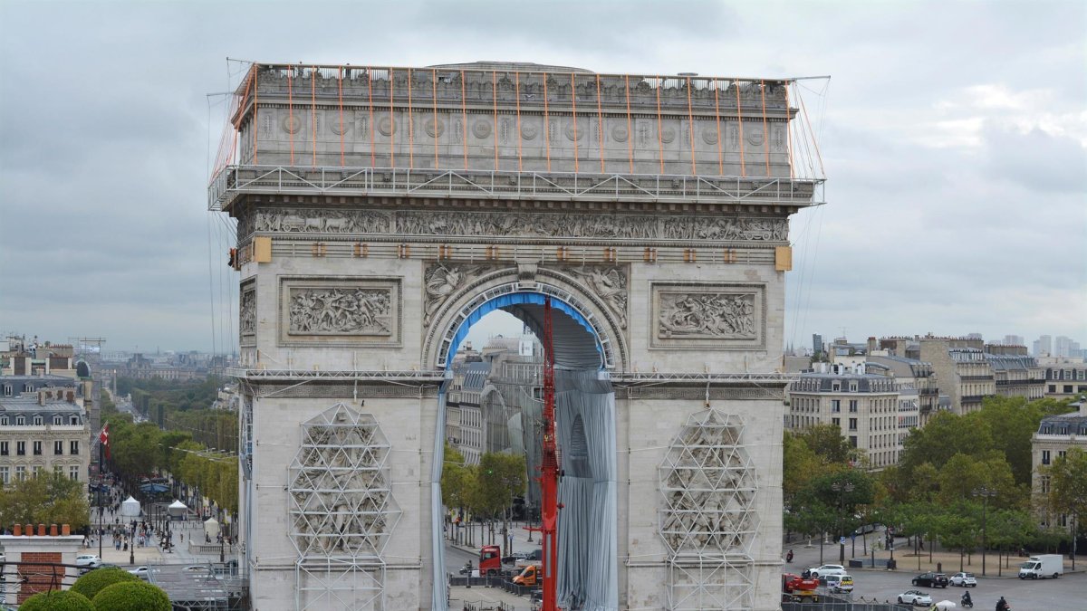 11/09/2021 09:01 (UTC)
Autor:
USR_PMU
Temática:
Arte, cultura y espectáculos » Escultura » Arte plástico
Arte, cultura y espectáculos » Monumentos y patrimonio nacional
Vista del Arco del Triunfo de París durante las obras del proyecto 