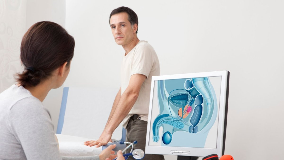 A los hombres aún sigue costándoles tomar la decisión de ir al médico para conocer sus salud prostática.