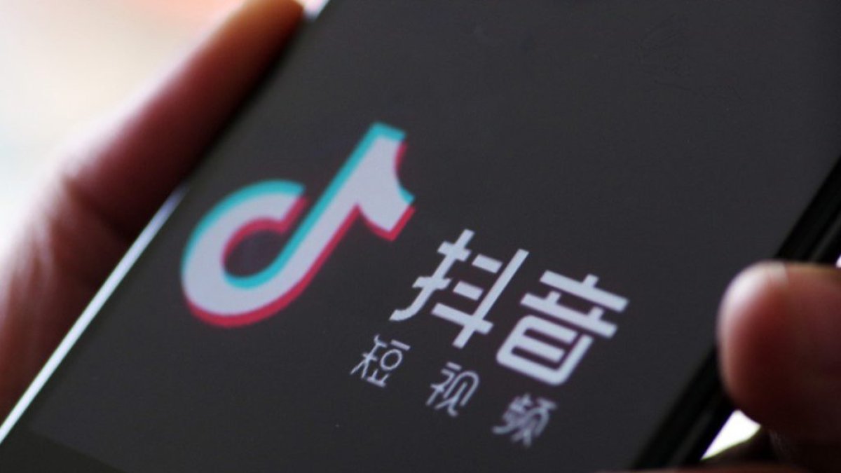 Según las cifras proporcionadas por Douyin, que al igual que TikTok pertenece a la empresa china Bytedance, superó este año los 400 millones de usuarios activos diarios.