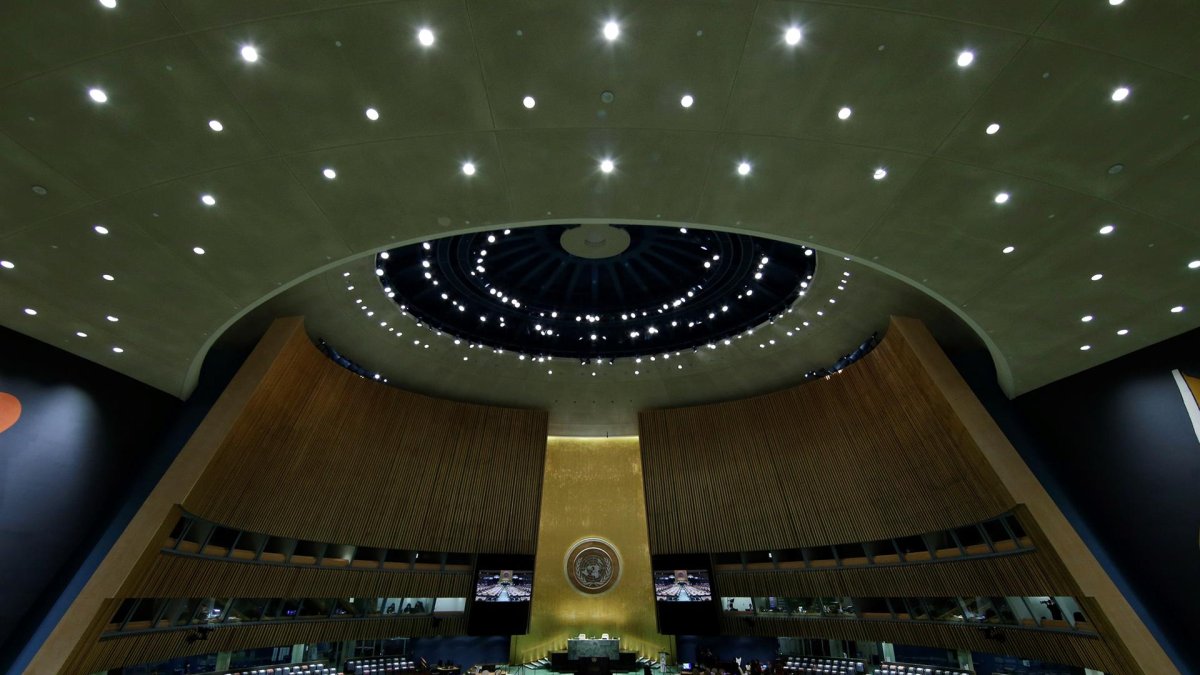 Vista del salón de la Asamblea General de la ONU vacía, este 20 de septiembre de 2021, antes del inicio de las sesiones de su edición 76, en Nueva York.