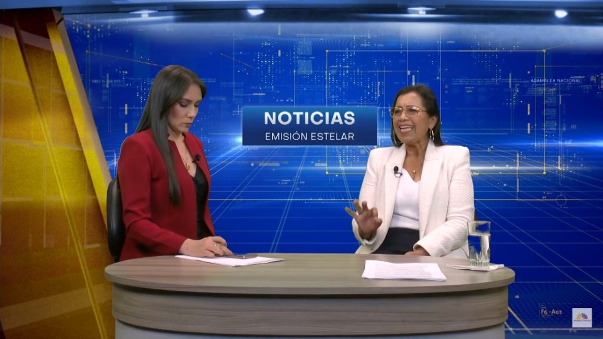 Entrevista. La presidenta de la Asamblea elige dónde dar la cara: prefiere su propia casa, la TV Legislativa.