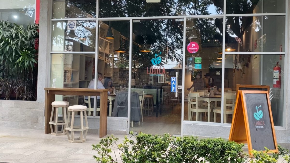 Lúdica Coffee House en el edificios Los Olivos.