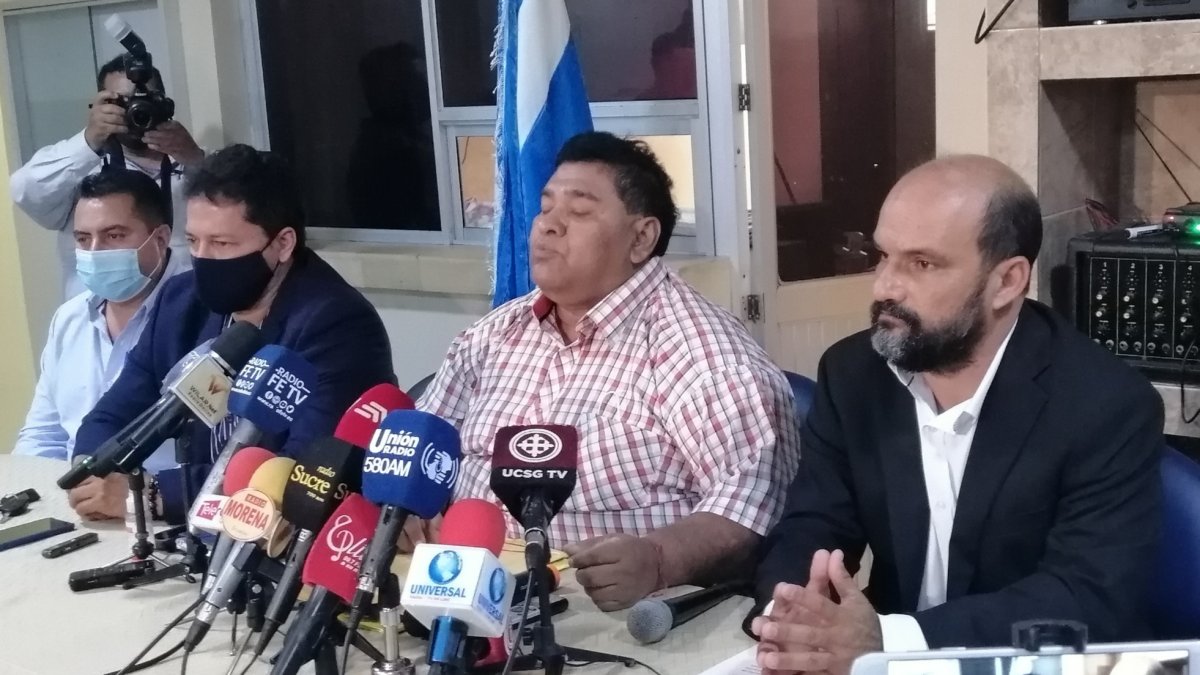 La rueda de prensa que dio este jueves 23 de septiembre en las instalaciones de Fetug, en Guayaquil.