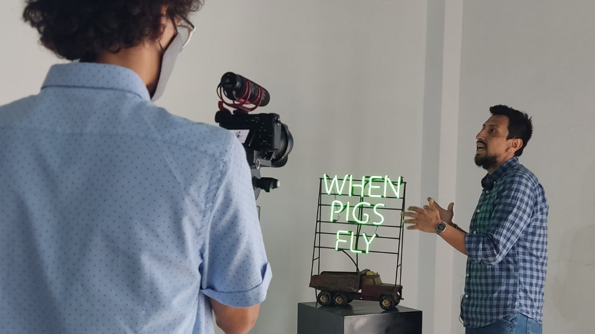 Recolección de información por parte de los estudiantes de la Universidad Casa Grande.