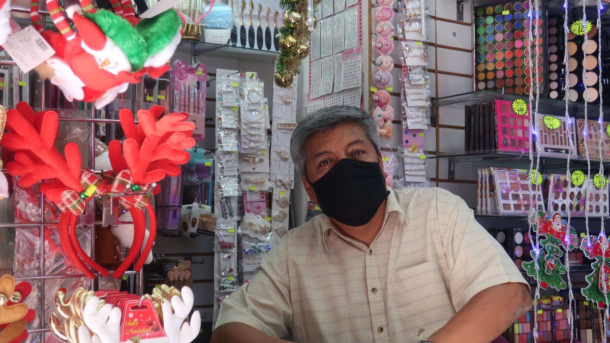 El uso de mascarillas y el distanciamiento físico deben priorizarse más en estos meses.