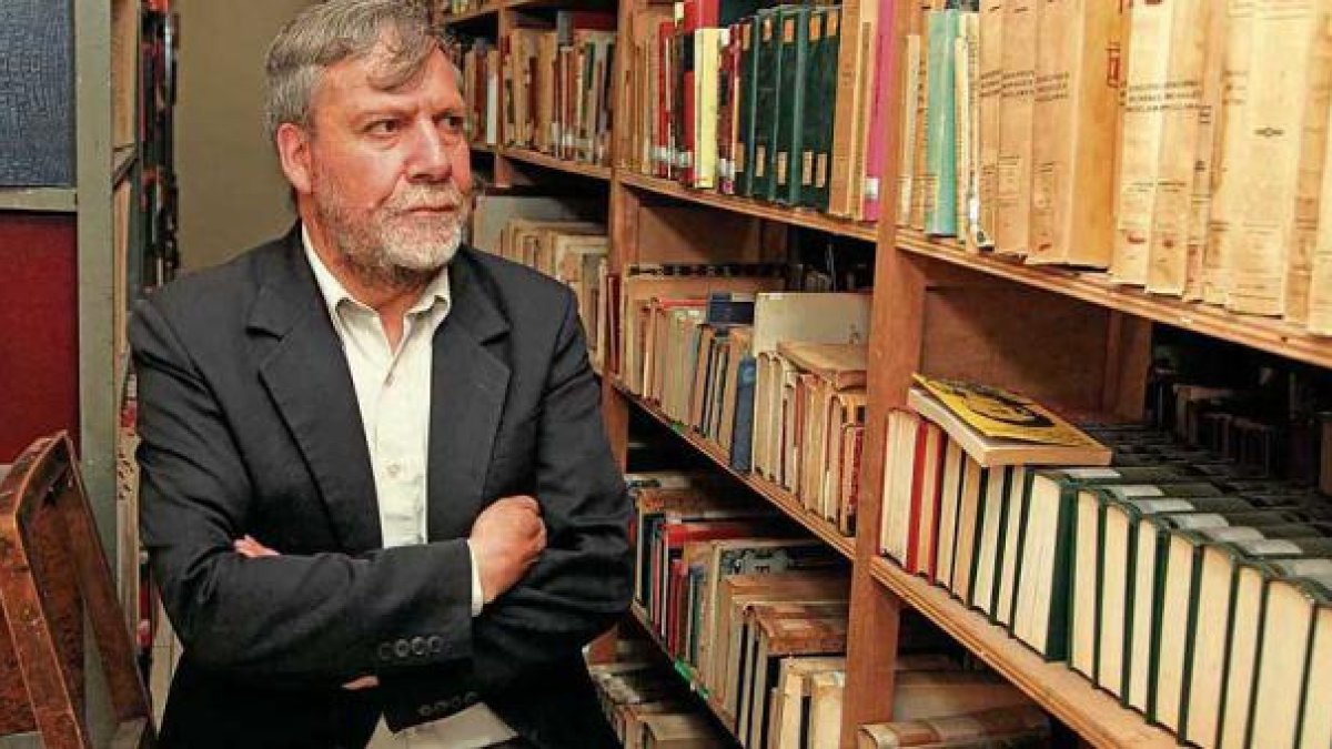 Eliécer Cárdenas contribuyó a las letras ecuatorianas.