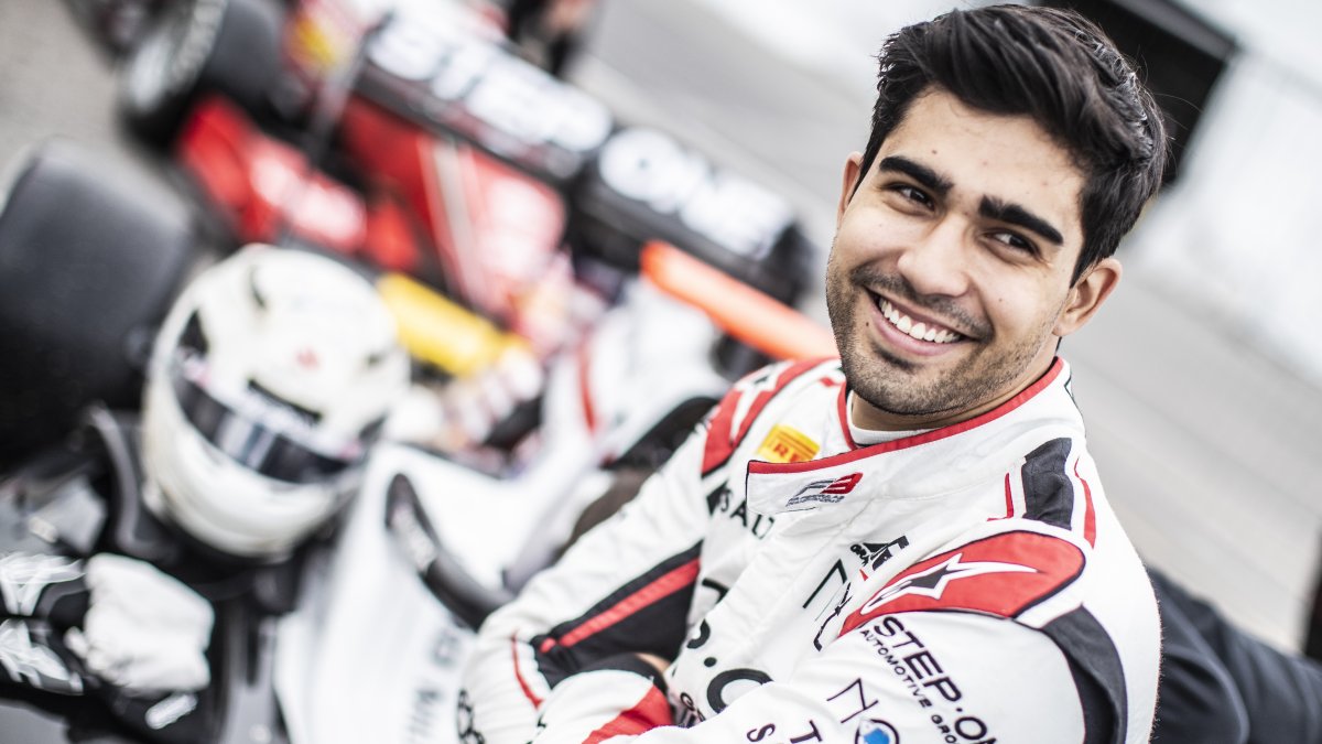 El ecuatoriano se mantiene activo en competencias e intenta meterse entre los mejores