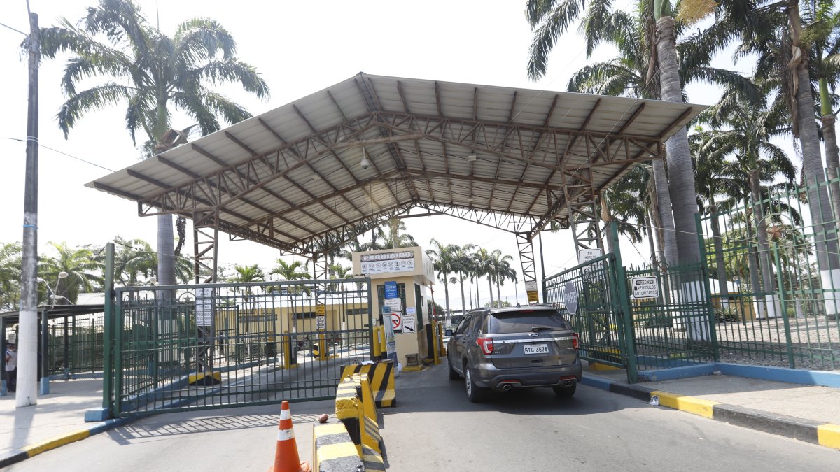 La clausura de los 56 locales no alteró la atención en el mercado.