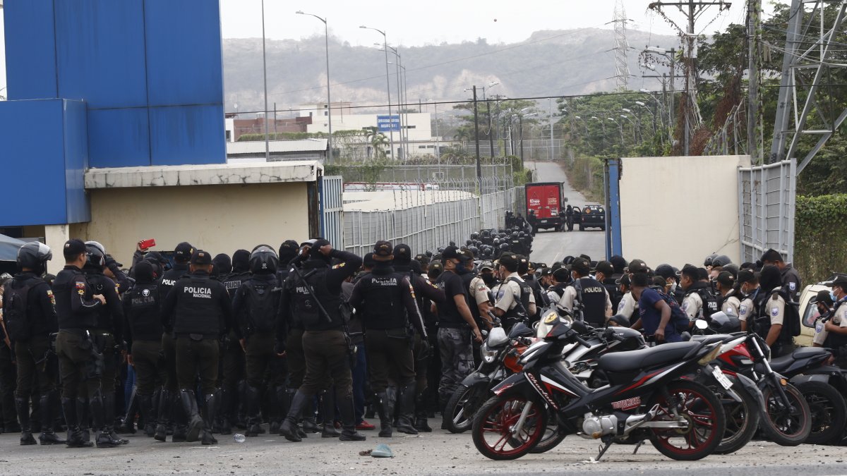 Operativo en conjunto desarrollado la mañana de este sábado en la cárcel regional