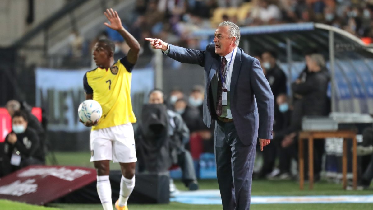 Los entrenamientos de La Tri comenzaron en el estadio donde se disputará el encuentro por la fecha once, el Monumental 