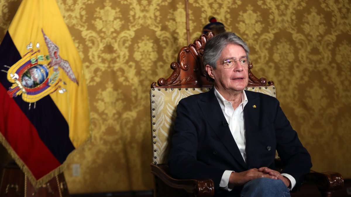 El presidente Lasso, en un mensaje a los ciudadanos transmitido la noche del 4 de octubre de 2021, habló sobre su mención en los llamados Pandora Papers.