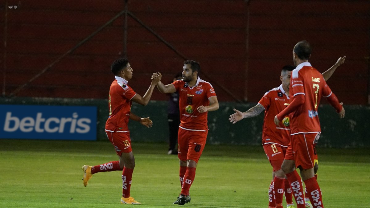 Técnico Universitario se recuperó en la tabla de posiciones y está cerca de la zona de Sudamericana