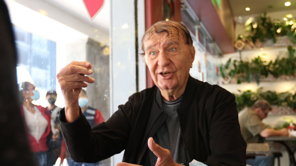 Dussan Draskovic se tomó un café y habló con EXPRESO sobre la vida y el fútbol.