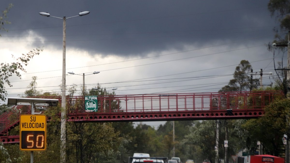 Quito. Los fotorradares que serán reubicados no pueden estar en curva ni en pendientes.