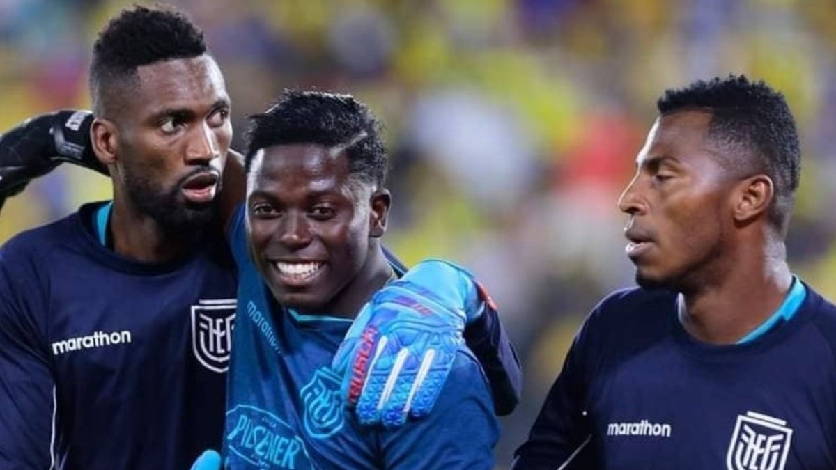 Gustavo Alfaro deberá elegir entre Domínguez, Ramírez y Ortiz para que ataje ante Colombia.