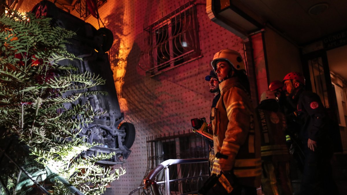 Luchar contra su peor enemigo, el fuego, no ha sido nada fácil, pero ellas han demostrado su tenacidad. Ilya U. Topper / EFE