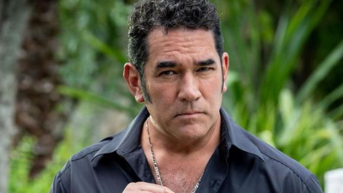 Eduardo Santamarina.