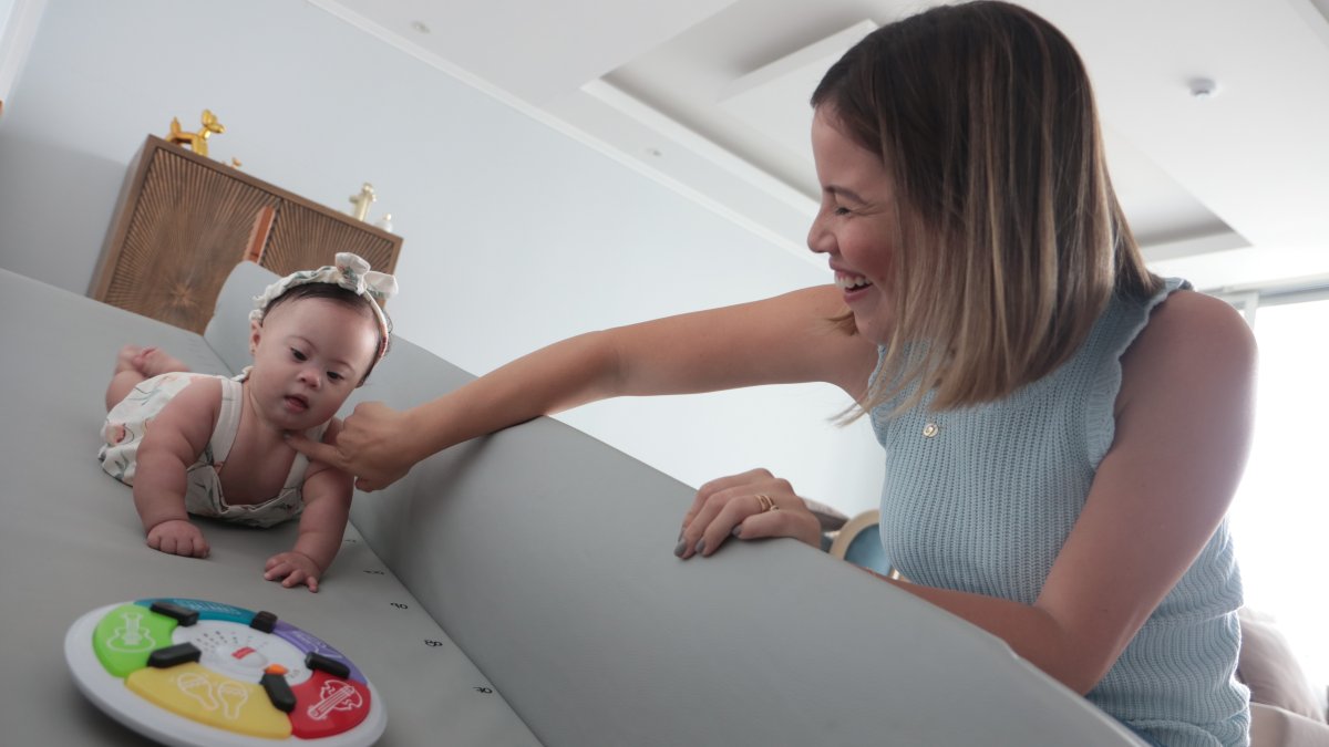 Belén Bonnard y su hija Ana Victoria, posando para la cámara de EXPRESO.