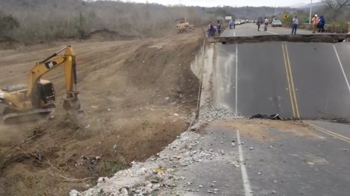 Trabajos. El objetivo de la obra es habilitar dos vías alternas en la ruta.