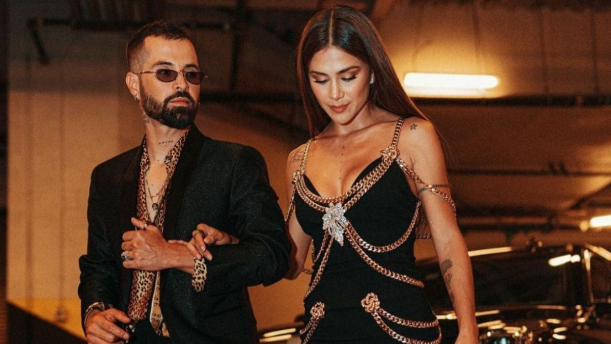 Mike Bahía y Greeicy.