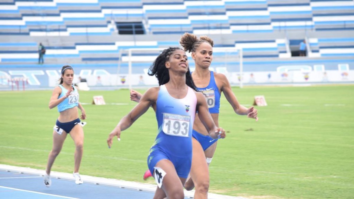 Anahí Suárez demostró su gran nivel al ganar dos medallas de oro en el Campeonato Sudamericano Sub-23.