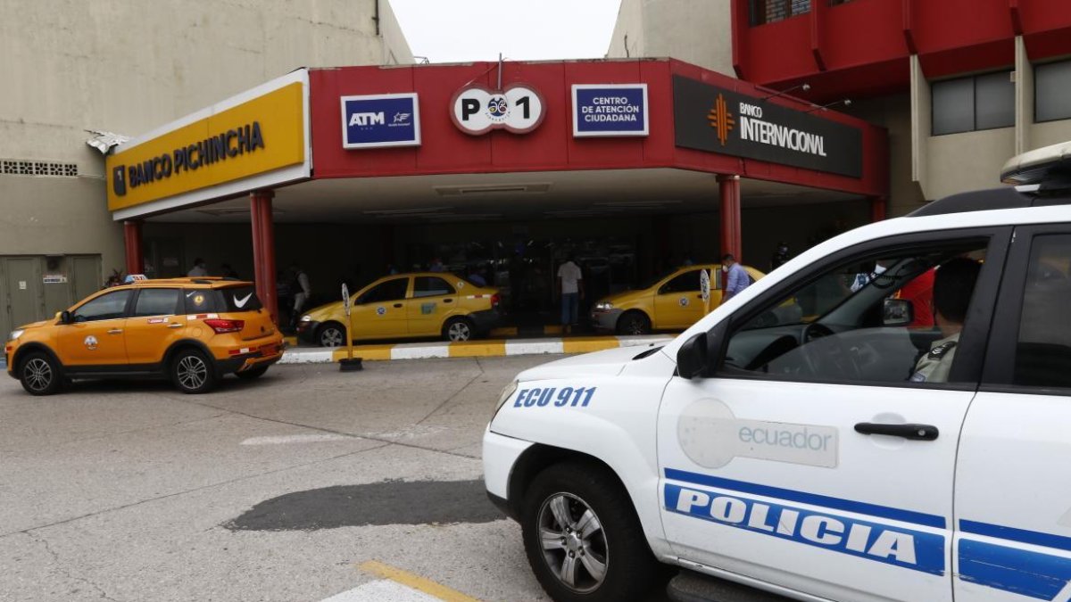 En el centro comercial Albán Borja ocurrió uno de los últimos robos a clientes de entidades bancarias.