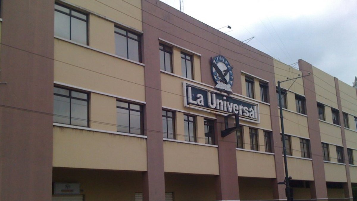 La Universal es una empresa importante en el segmento de caramelos y galletas.