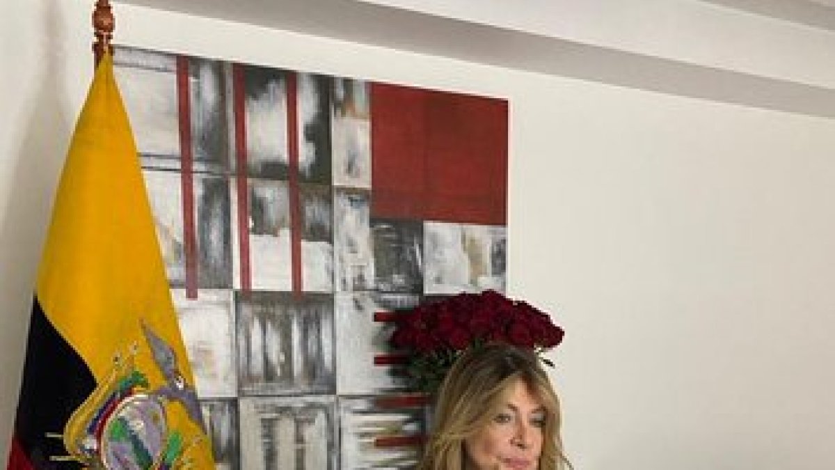 La embajadora de Ecuador en Estados Unidos aseguró que los diálogos con el país se intensifican.