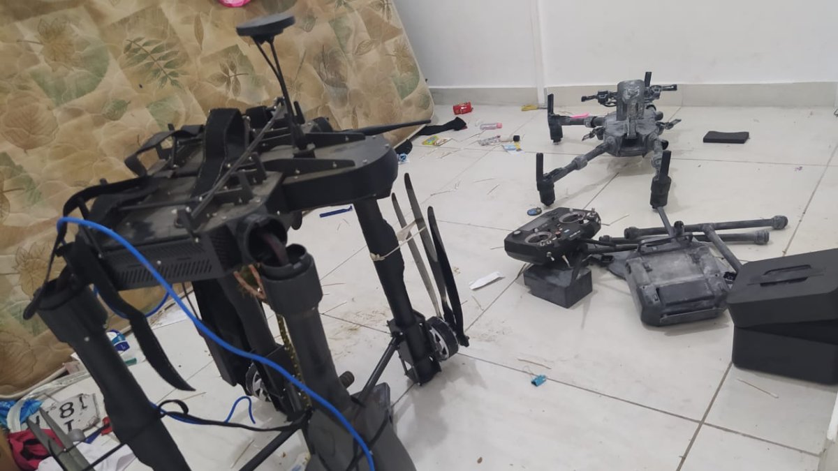 Los drones hallados en la vivienda de una urbanización de la vía a Daule, en Guayqaquil.