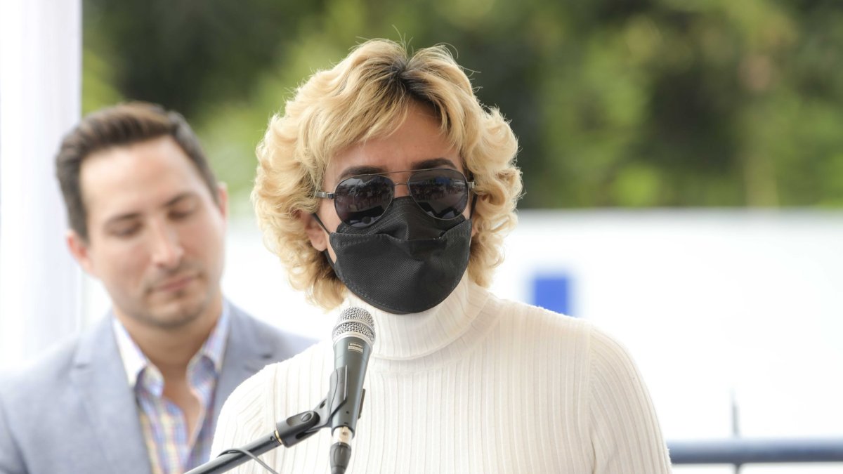 Cynthia Viteri hizo su anuncio hace unos minutos, vía Twitter.