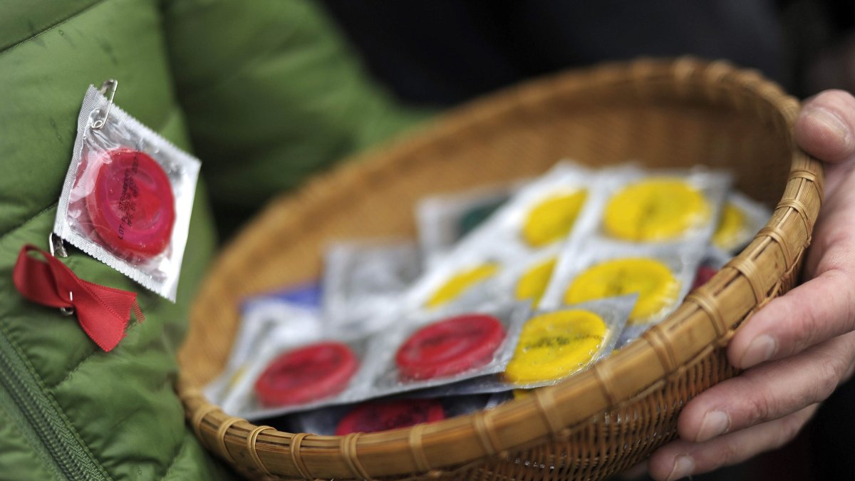 Vista de varios condones, en una fotografía de archivo.