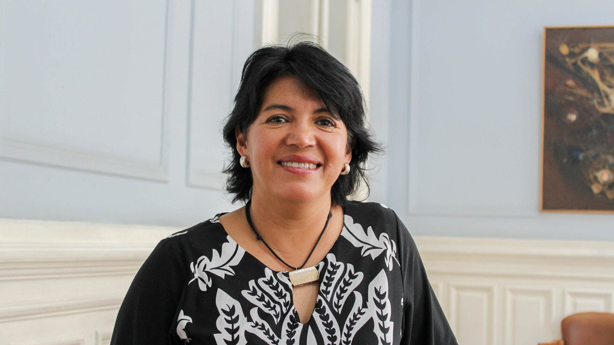 Yasna Provoste va tercero en la intención de voto y hoy llama la atención por un vídeo que subió en redes donde muestra su buena forma física.