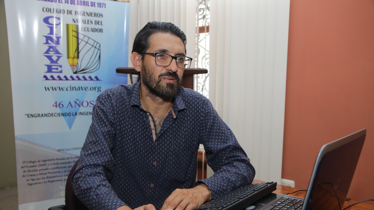 Rafael Espinosa, presidente del Colegio de Ingenieros Navales del Ecuador.