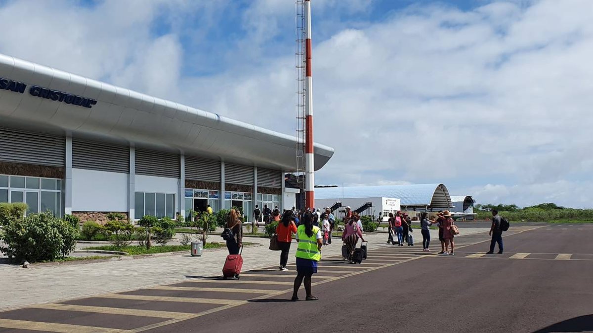 Los aeropuertos del país tendrán un aforo del 100 % en las zonas de pre embarque y arribo