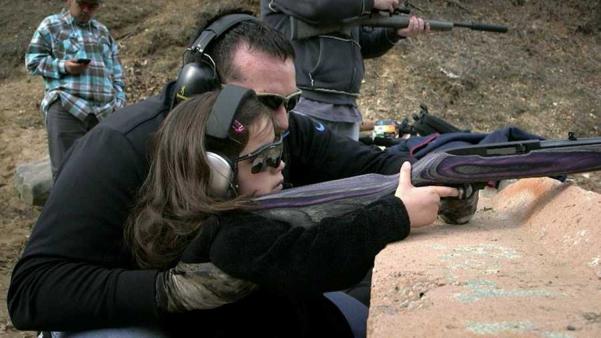 En EE. UU. es habitual el uso de armas de la población, incluso entre los más pequeños.