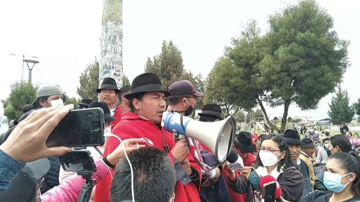 El presidente de la Conaie, Leonidas Iza, en declaraciones en Cotopaxi.